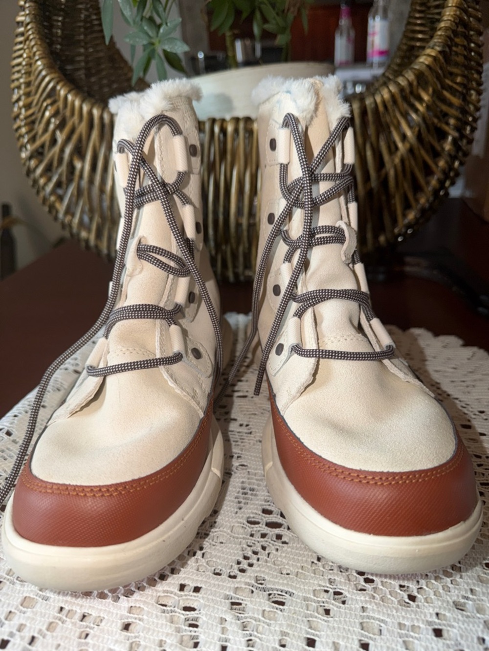 Sorel Cream and Brown Faux-Fur Lace-Up Winter Boots